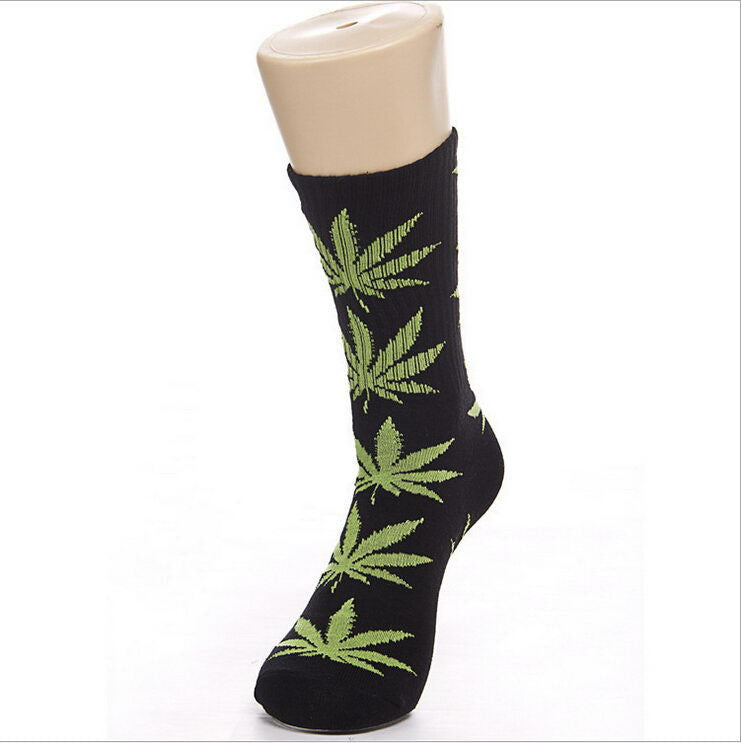 Hot Selling Germany's Harajuku Hiphop Men's Maple Leaf Sock Hemp Cotton