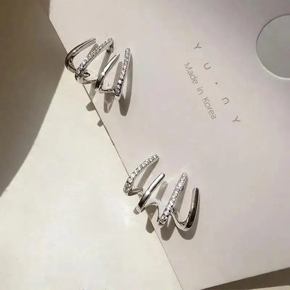 Silver Needle Korean Fashion Imitation Pear Earrings For Women Jewelry 2024 Trending New Luxury Women's Heart Stud Earrings