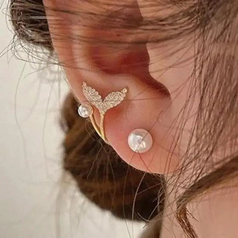 Silver Needle Korean Fashion Imitation Pear Earrings For Women Jewelry 2024 Trending New Luxury Women's Heart Stud Earrings