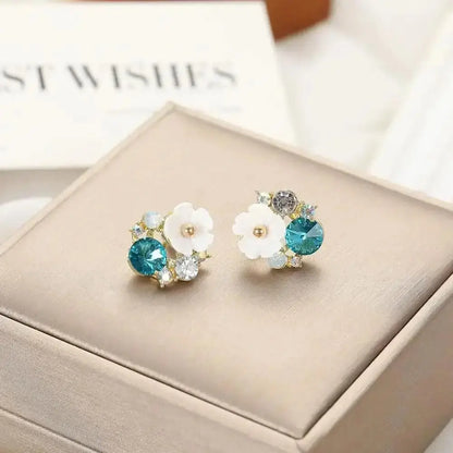 Silver Needle Korean Fashion Imitation Pear Earrings For Women Jewelry 2024 Trending New Luxury Women's Heart Stud Earrings