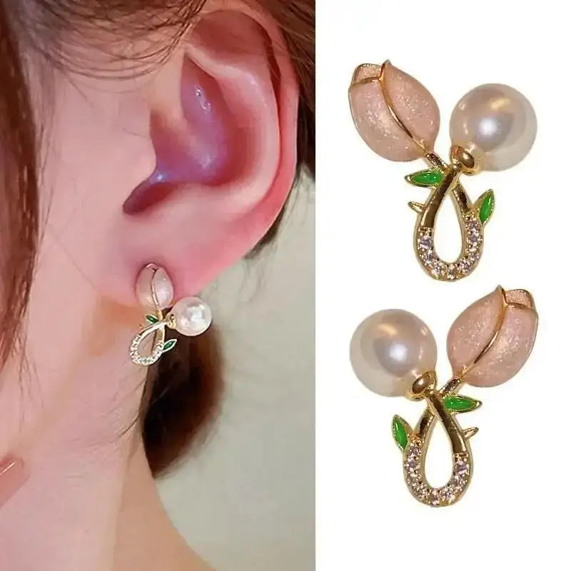 Silver Needle Korean Fashion Imitation Pear Earrings For Women Jewelry 2024 Trending New Luxury Women's Heart Stud Earrings