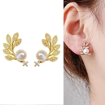 Silver Needle Korean Fashion Imitation Pear Earrings For Women Jewelry 2024 Trending New Luxury Women's Heart Stud Earrings