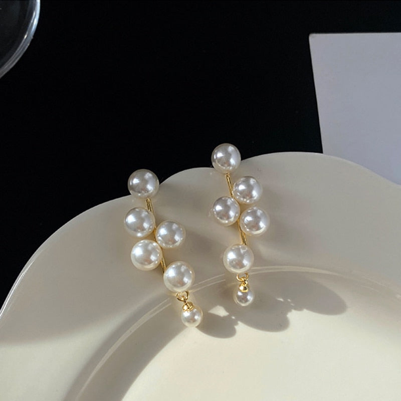 2021 New Fashion Korean Oversized White Pearl Drop Earrings for Women