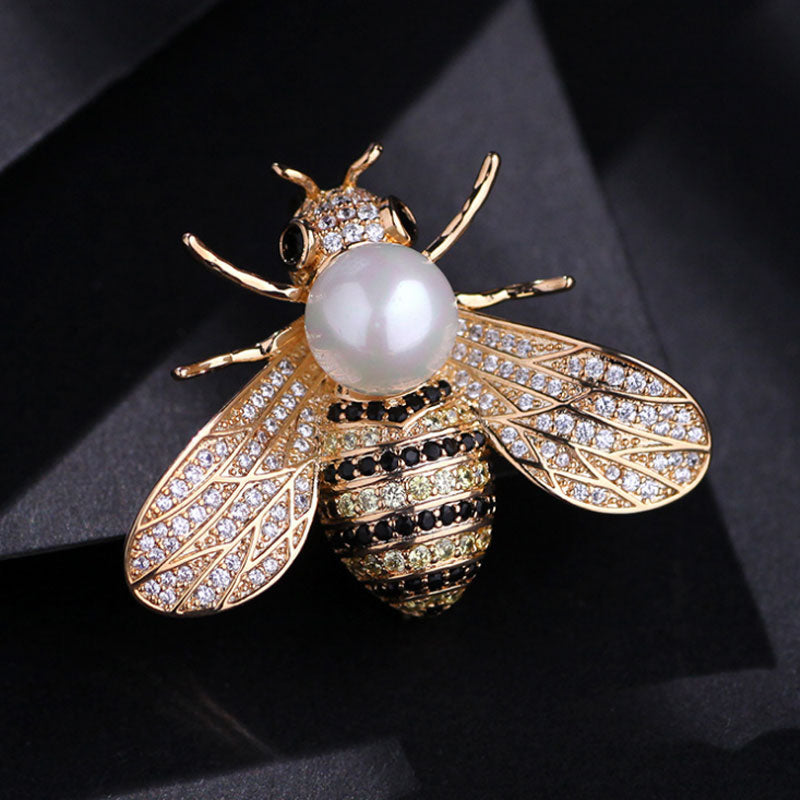 Famous Brand Design Insect Series Brooch Women Delicate Little Bee Brooches