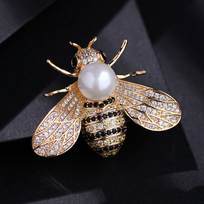 Famous Brand Design Insect Series Brooch Women Delicate Little Bee Brooches