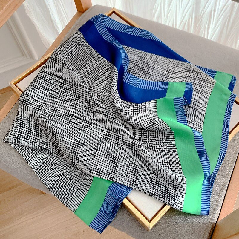 70*70cm Spring Autumn Lady Beach Silk Scarf New Style Headscarf Women Fashion Square shawl wrap Luxury foulard bandanna muffler