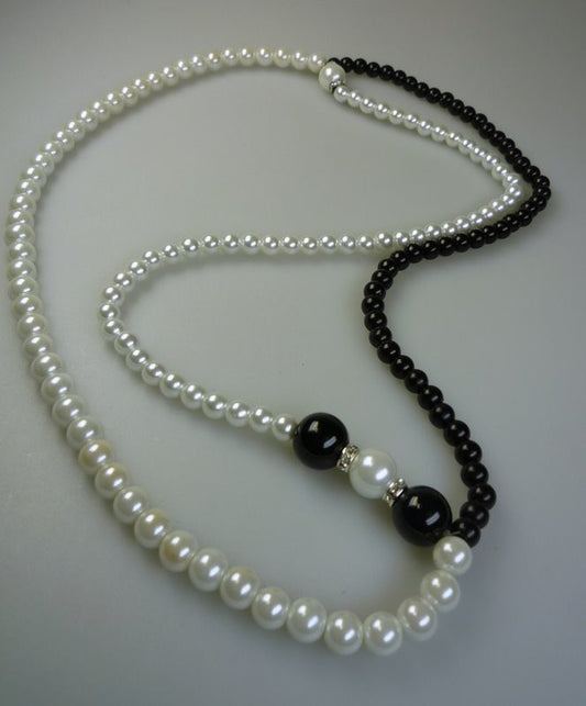 Perilous Pearls Simple Long Drop Necklace - Shopy Max