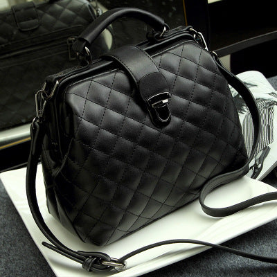 Retro Doctor Bag Fashion Large Capacity Messenger Bag Ladies Shoulder Bag Scrub