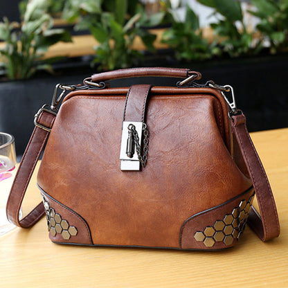 Fashion Leather Women's Shoulder Bags Women Casual Wild Retro Lock Embroidery Designer Handbag.