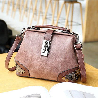 Fashion Leather Women's Shoulder Bags Women Casual Wild Retro Lock Embroidery Designer Handbag.