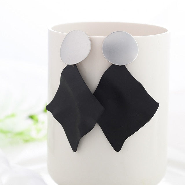 WYBU Summer Style Golden Drop Earrings For Women Geomatric Black