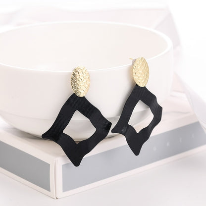 WYBU Summer Style Golden Drop Earrings For Women Geomatric Black
