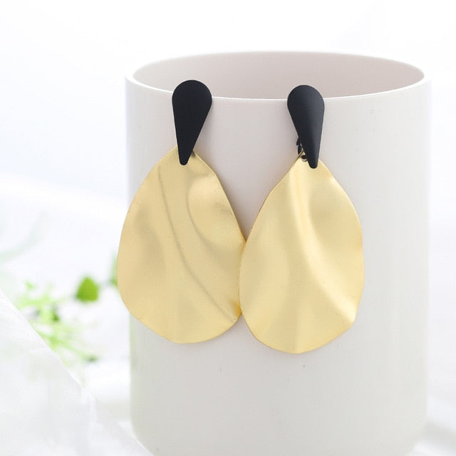 WYBU Summer Style Golden Drop Earrings For Women Geomatric Black