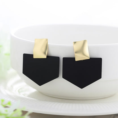 WYBU Summer Style Golden Drop Earrings For Women Geomatric Black