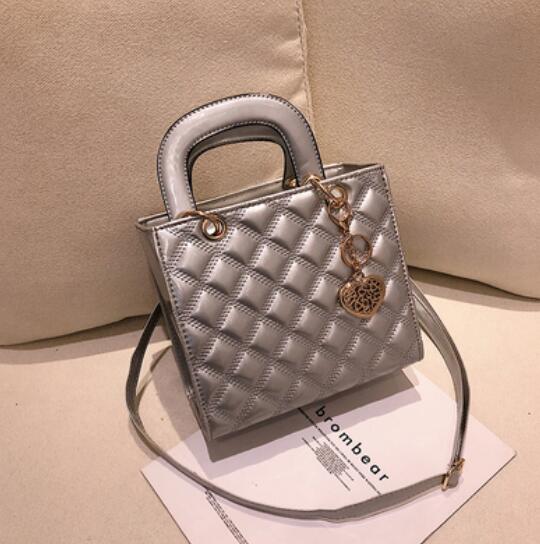 Luxury Brand Tote bag 2021 Fashion New High Quality Patent Leather Women's Designer Handbag Lingge Chain Shoulder Messenger Bag