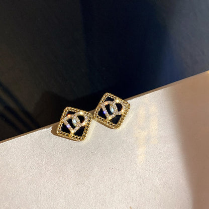 New Women's Earrings Korean Stud Earrings for Women Vintage