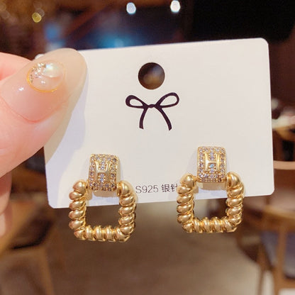 New Women's Earrings Korean Stud Earrings for Women Vintage