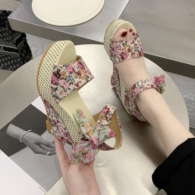 INS Hot Lace Leisure Women Wedges Heeled Women Shoes 2021 Summer