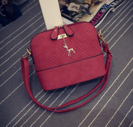 HOT SALE!2017 Women Messenger Bags Fashion Mini Bag With Deer Toy Shell