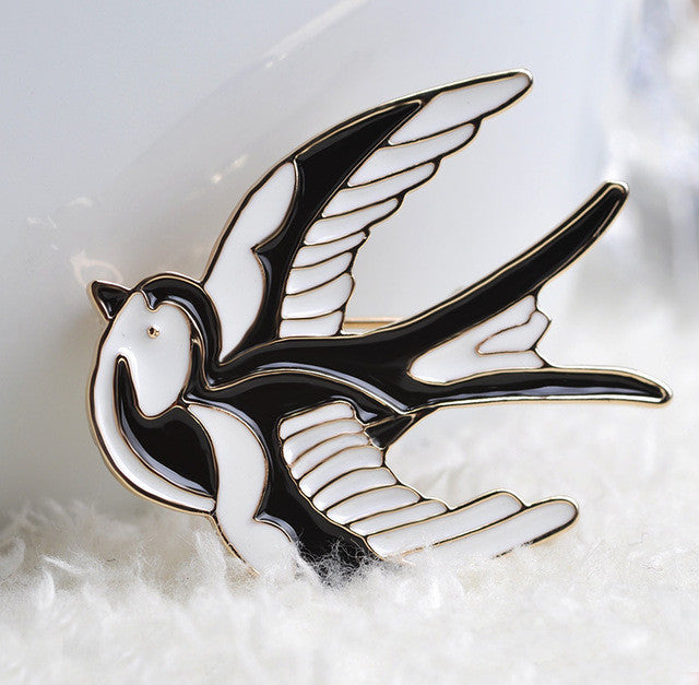 Cute Blue Bird Enamel Swallow Brooches Hijab Pins Up Metal Corsage Designer Wedding Shoulder