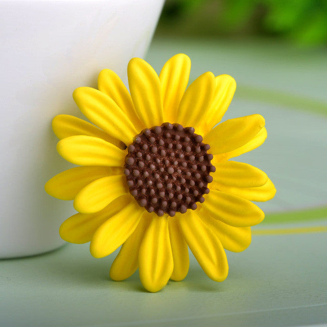 Elegant Yellow Sunflower Brooches For Women Girls New Years Gifts Tin Alloy Enamel Pins