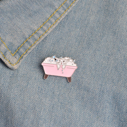 Pink Cat Bath Pin Lapel for Woman Brooch Pin Hard Enamel Pin Kawaii Denim Jacket Bag Shirt Decorative Jewelry