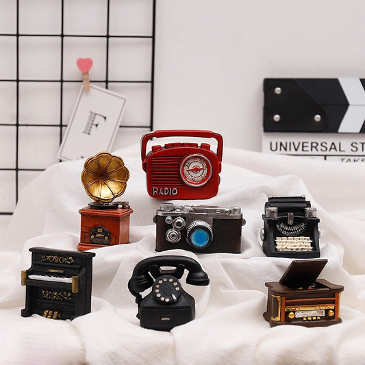 Creative MINI Retro Radio Pianos Cameras Telephone Model Antique