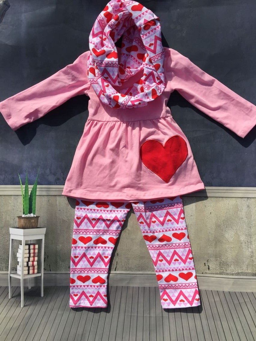 hot sale baby 3pcs clothes girls Valentine's Day boutique clothing sets with scarf