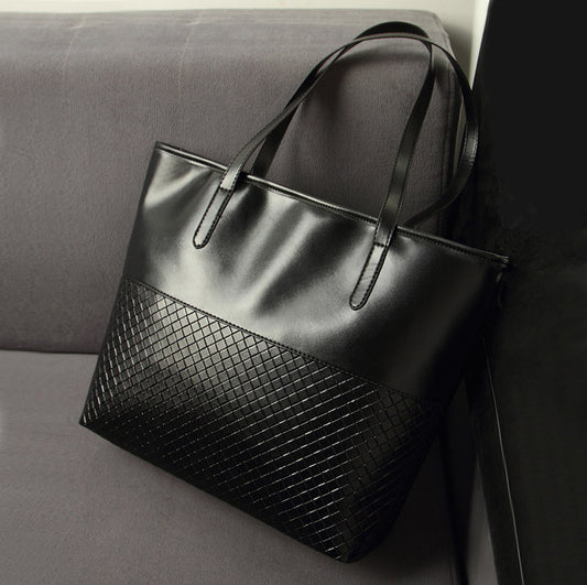 Ladies Solid Handbag